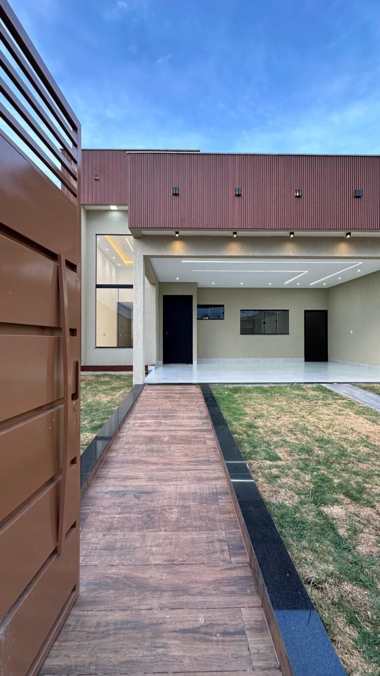 OPORTUNIDADE  EXCLUSIVA: CASA ALTO PADRÃO NO PARQUE VEIGA JARDIM
