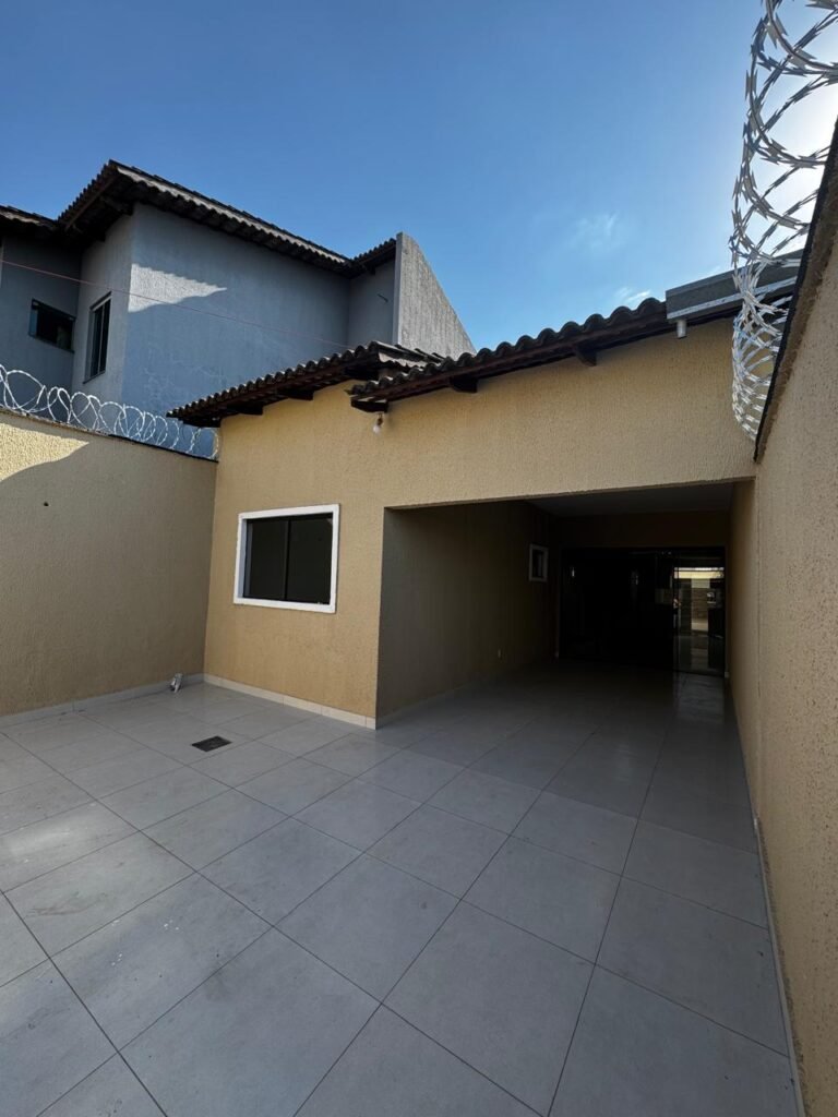 LINDA CASA NO PROGRAMA MINHA CASA MINHA VIDA À VENDA NO SETOR TRÊS MARIAS – GOIÂNIA — Foto