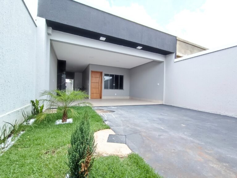 CASA MODERNA NO JARDIM ITAIPU – PRÓXIMO AO PORTAL SHOPPING COM ENTRADA R$ 30.000