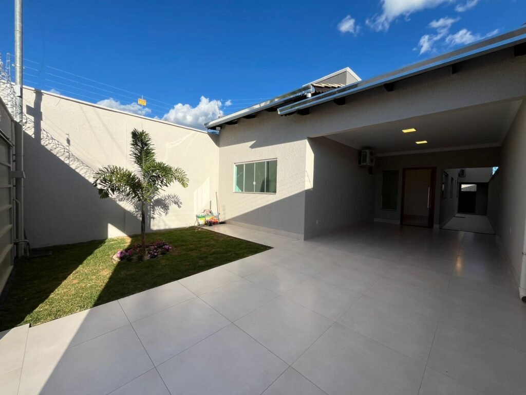 OPORTUNIDADE ÚNICA NO JARDIM HELVÉCIA: CASA TOTALMENTE REFORMADA EM LOCALIZAÇÃO ESTRATÉGICA — Foto