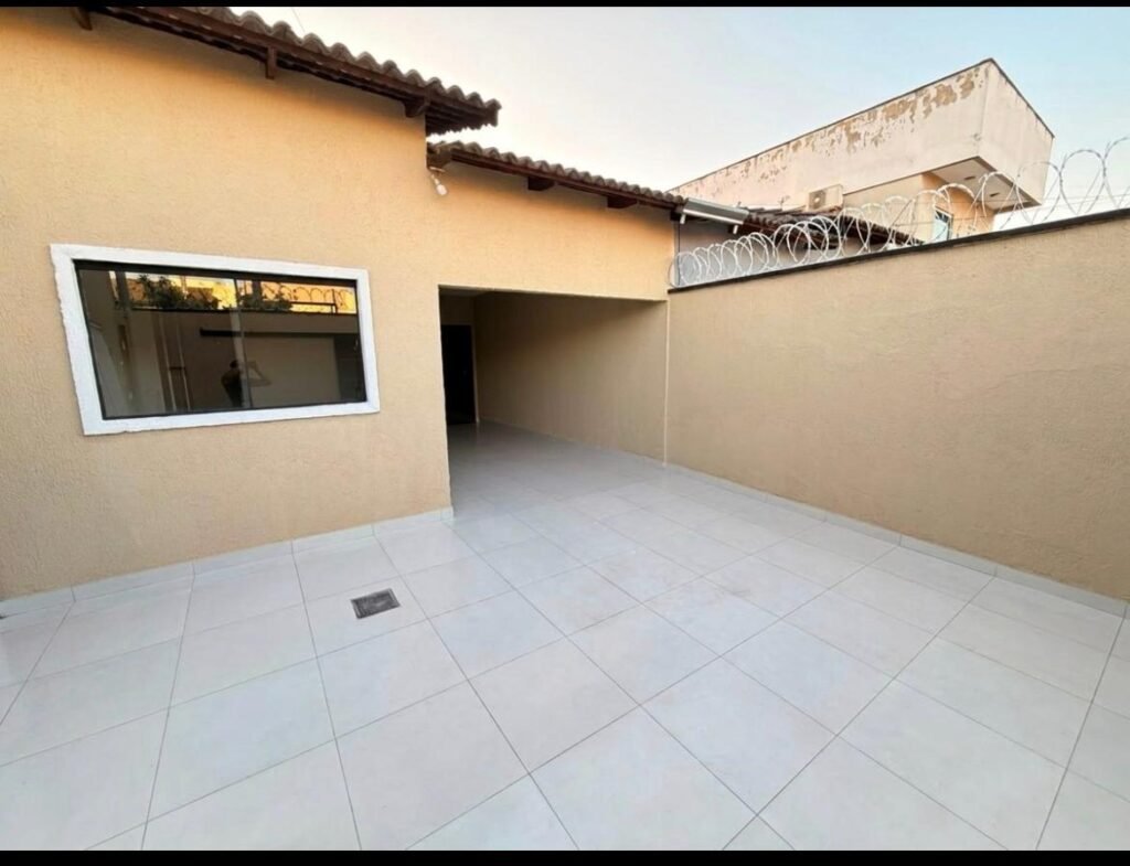 LINDA CASA NO PROGRAMA MINHA CASA MINHA VIDA À VENDA NO SETOR TRÊS MARIAS – GOIÂNIA — Foto