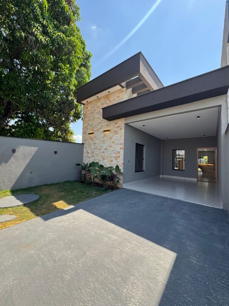 CASA CONTEMPORÂNEA À VENDA – SETOR VILA OLIVEIRA | APARECIDA DE GOIÂNIA-GO