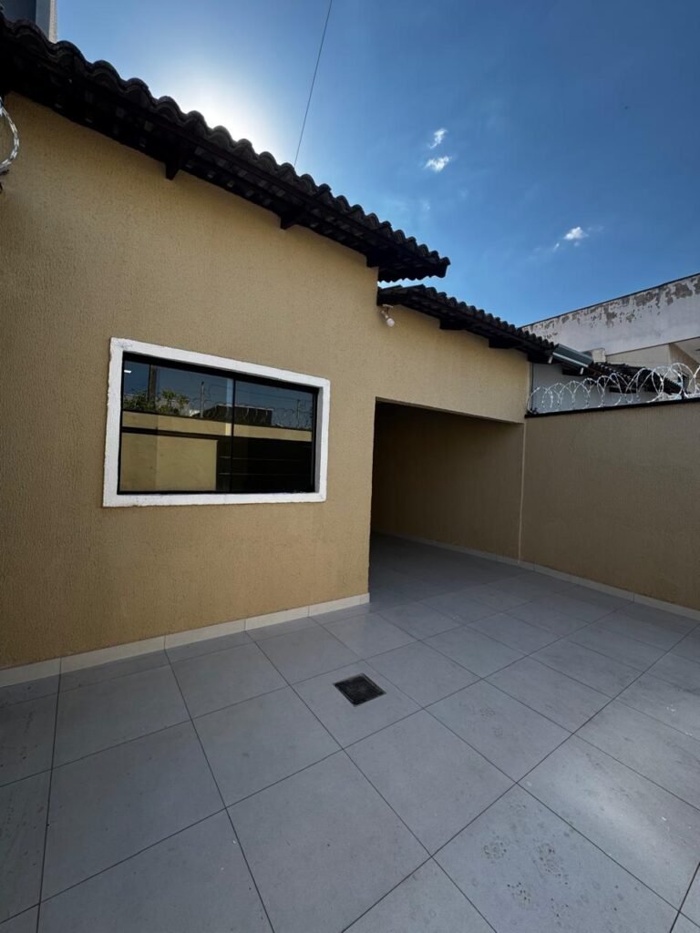 LINDA CASA NO PROGRAMA MINHA CASA MINHA VIDA À VENDA NO SETOR TRÊS MARIAS – GOIÂNIA — Foto