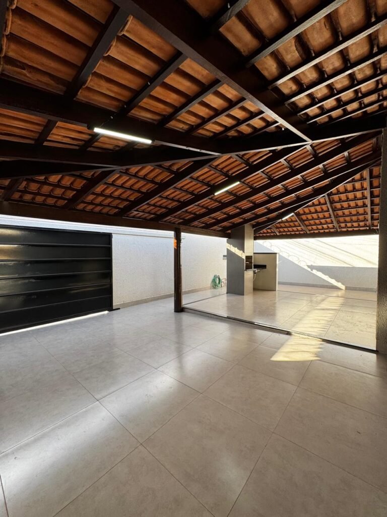 OPORTUNIDADE IMPERDÍVEL NO JARDIM LUZ! PRÓXIMO AO BURITI SHOPPING! — Foto