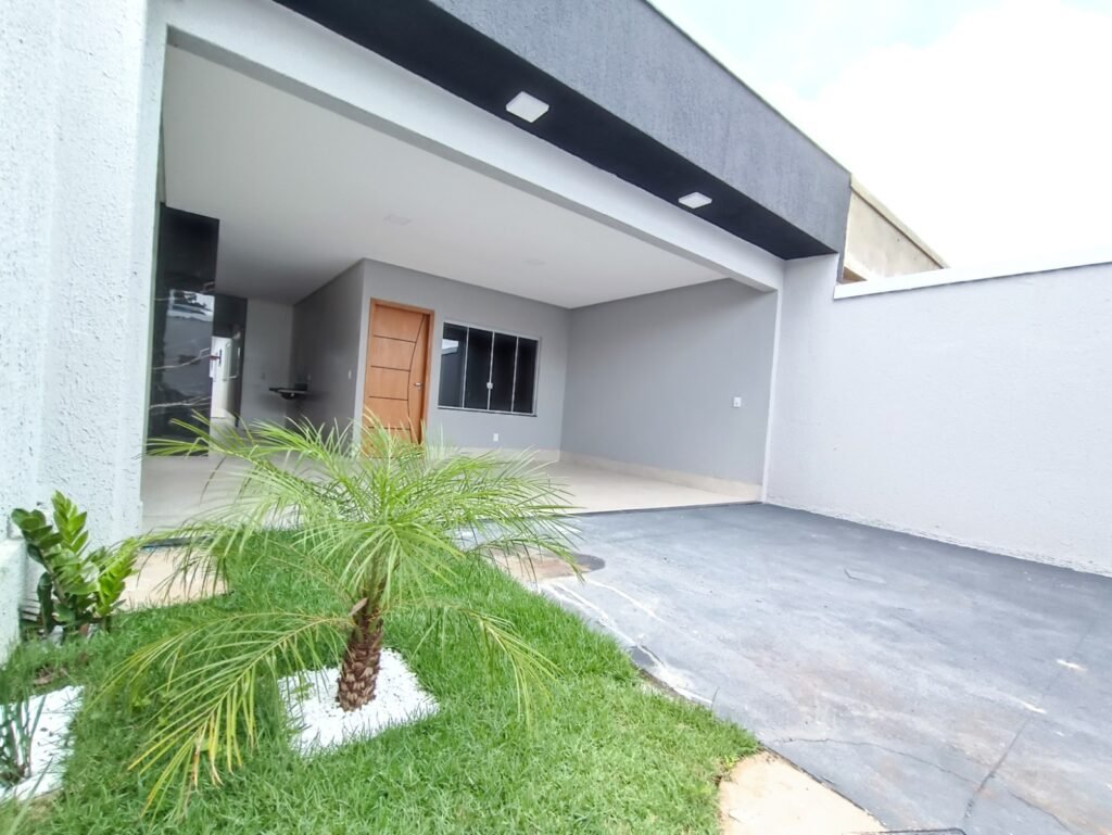 CASA MODERNA NO JARDIM ITAIPU – PRÓXIMO AO PORTAL SHOPPING COM ENTRADA R$ 30.000 — Foto