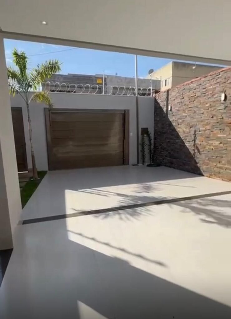 EXCELENTE CASA NO JARDIM AMERICA: EXCLUSIVA COM VALOR DE OPORTUNIADE DE NEGÓCIO — Foto