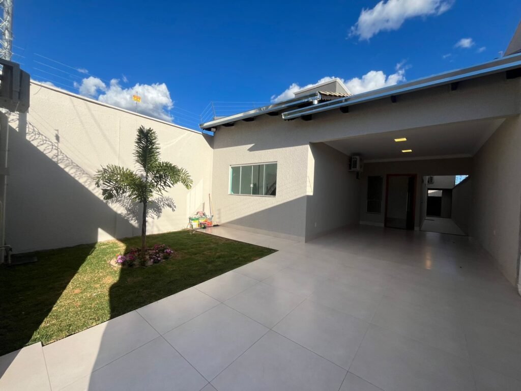 OPORTUNIDADE ÚNICA NO JARDIM HELVÉCIA: CASA TOTALMENTE REFORMADA EM LOCALIZAÇÃO ESTRATÉGICA — Foto
