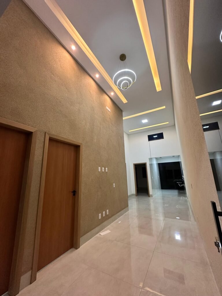 CASA DE RUA EXCLUSIVA NO RESIDENCIAL SOLAR BOUGAINVILLE – GOIÂNIA (GO) — Foto