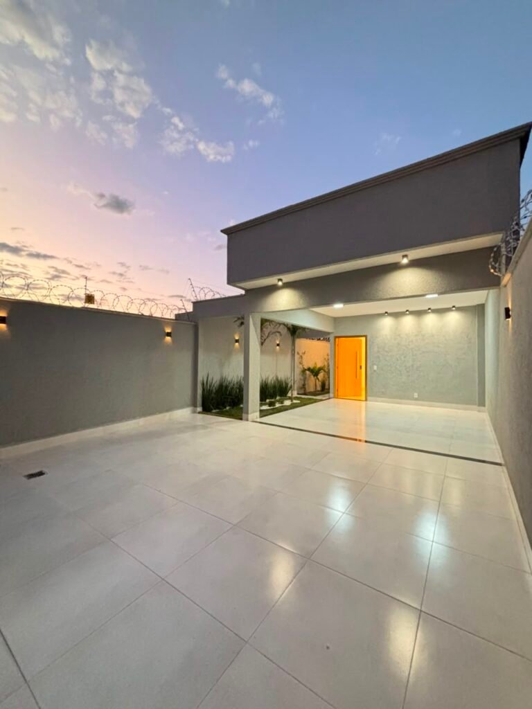 OPORTUNIDADE IMPERDÍVEL: CASA MODERNA NO SETOR CENTRAL – APARECIDA DE GOIÂNIA