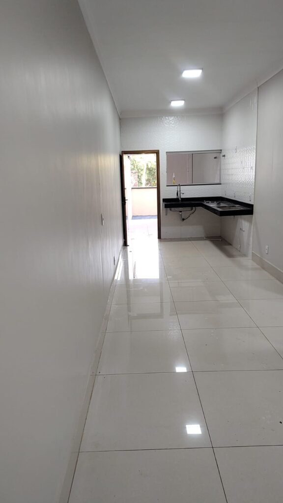 OPORTUNIDADE: CASA REFORMADA NA VILA SÃO JOAQUIM – APARECIDA DE GOIÂNIA — Foto