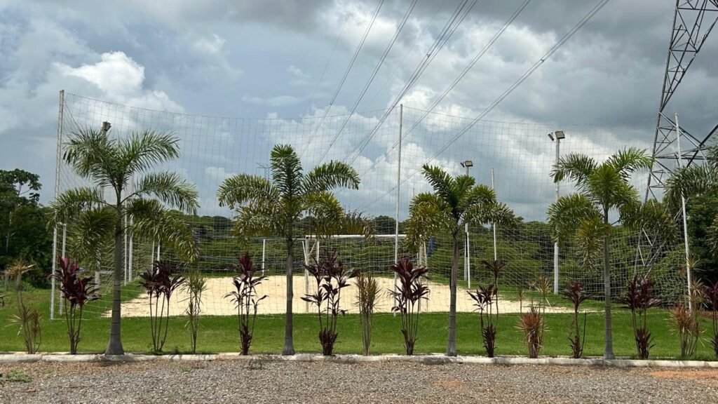 OPORTUNIDADE DUPLA NO CONDOMÍNIO TERRA SANTA GALILÉIA: LOTES EXCLUSIVOS EM TRINDADE — Foto