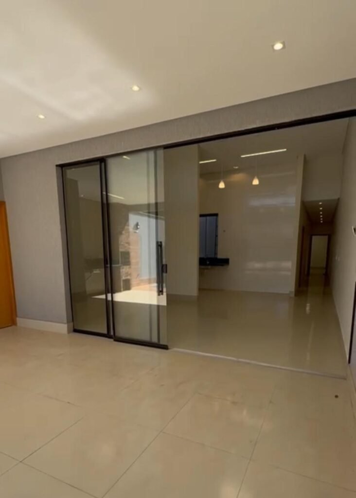 OPORTUNIDADE EXCLUSIVA: CASA DE ALTO PADRÃO NO SETOR JARDIM BRASIL– PROXIMO DA ALEGO. — Foto