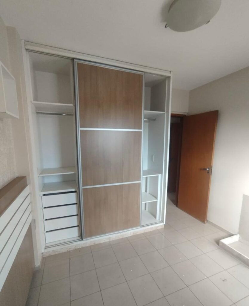 OPORTUNIDADE DE MORAR NO SETOR BUENO: CONFORTO E SOFISTICAÇÃO NO RESIDENCIAL PLAZA LOURENZZO — Foto