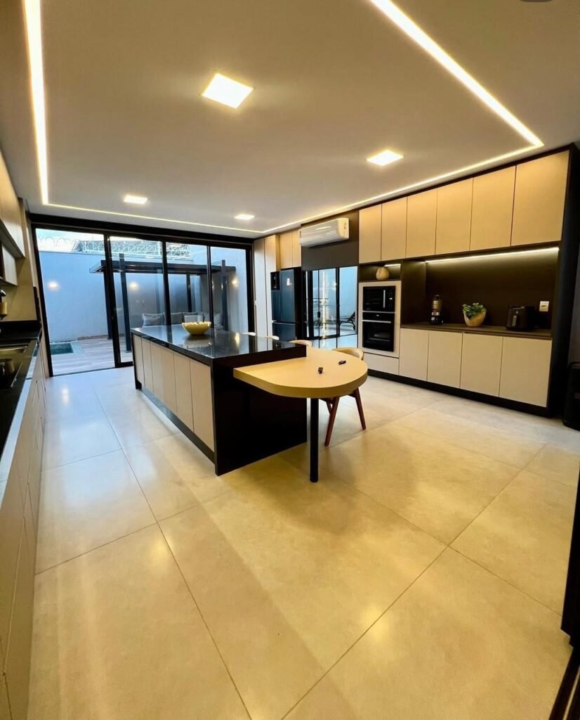 CASA MOBILIADA E DECORADA À VENDA – JARDIM VILA BOA | GOIÂNIA-GO — Foto