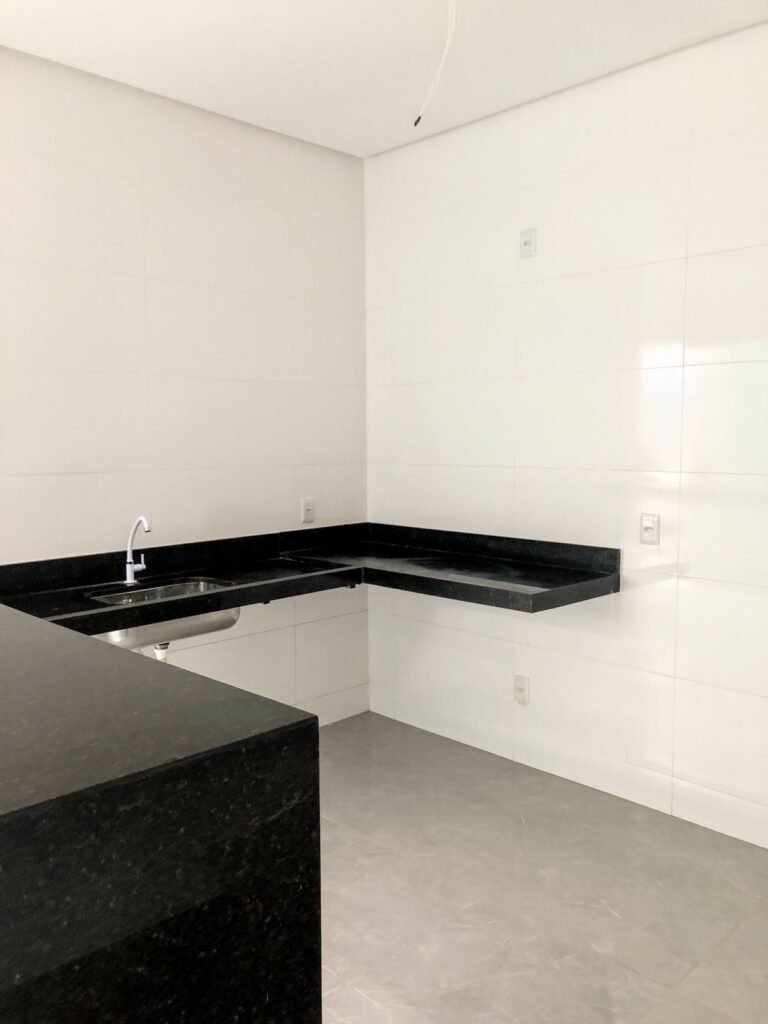 OPORTUNIDADE ÚNICA: CASA ESPAÇOSA NO SÍTIO SANTA LUZIA. — Foto