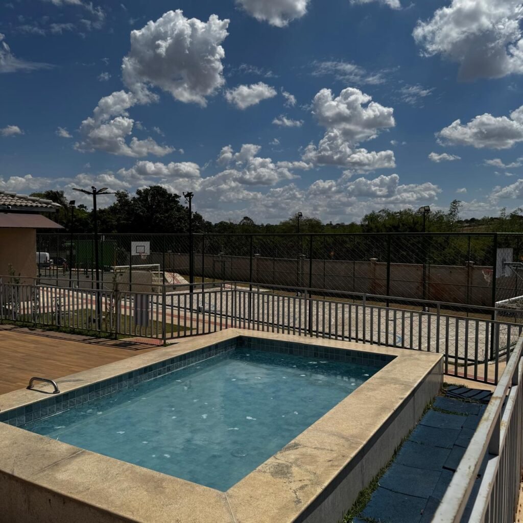 IMPERDÍVEL ENTRADA R$ 13.400,00 NO CONDOMÍNIO RNI VEGA JARDIM- APARCIDA DE GOIÂNIA — Foto